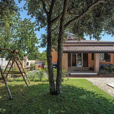 Mit Beheiztem Privatpool, Bbq, Darts