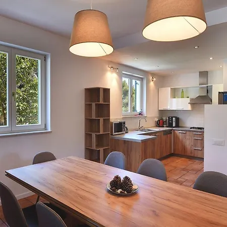 Mit Beheiztem Privatpool, Bbq, Darts *