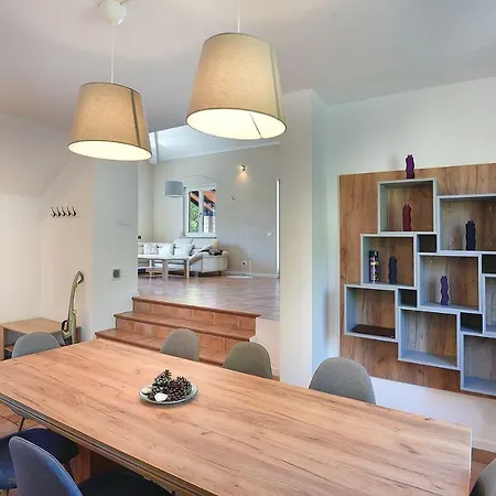 Mit Beheiztem Privatpool, Bbq, Darts Nyaraló