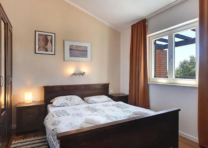 Mit Beheiztem Privatpool, Bbq, Darts * Medulin